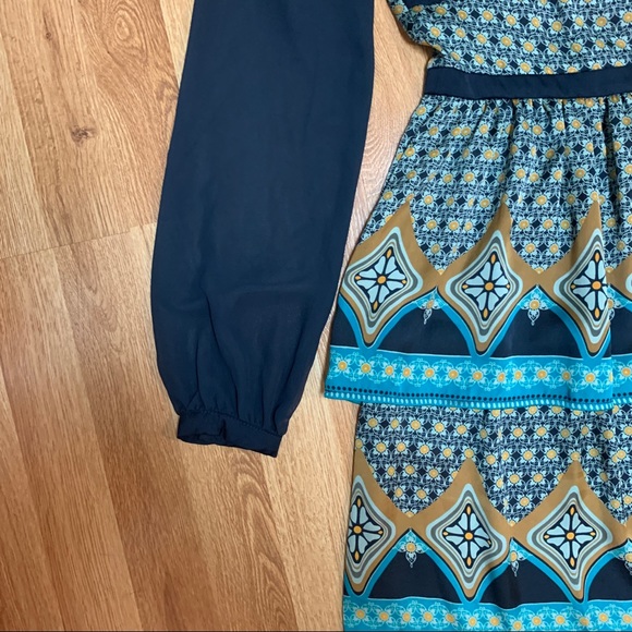 BCBGeneration Tiered Printed Faux Wrap Dress - Picture 9 of 13